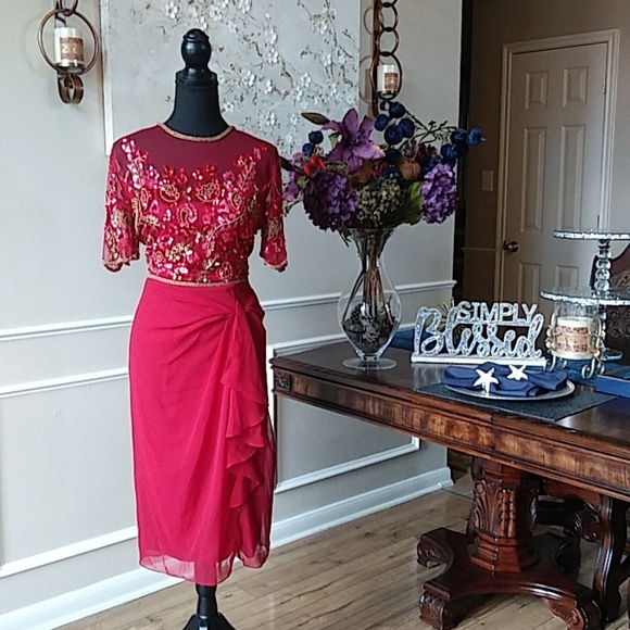 NWT Spectacular Red Illusions Cocktail Dress By Virgos Lounge. Size 8 - Picture 6 of 16